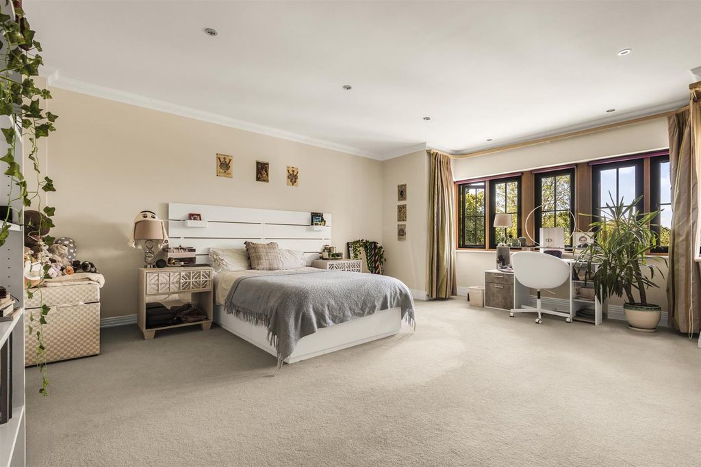 Additional image 6 of 6 bed detached house for saleChavey Down Road, Winkfield Row, Bracknell RG42