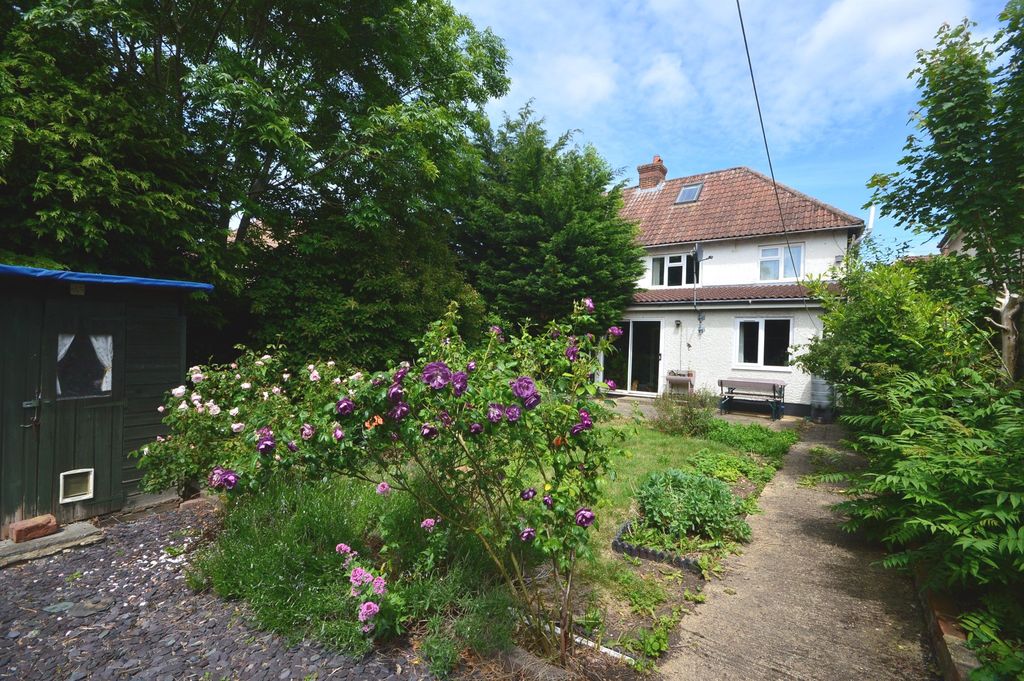 Additional image 2 of 3 bed semi-detached house for saleFairfield Road, Salisbury SP1