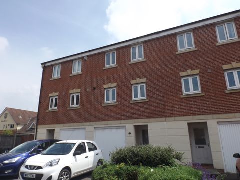 Dickinsons Fields, Bristol BS3
