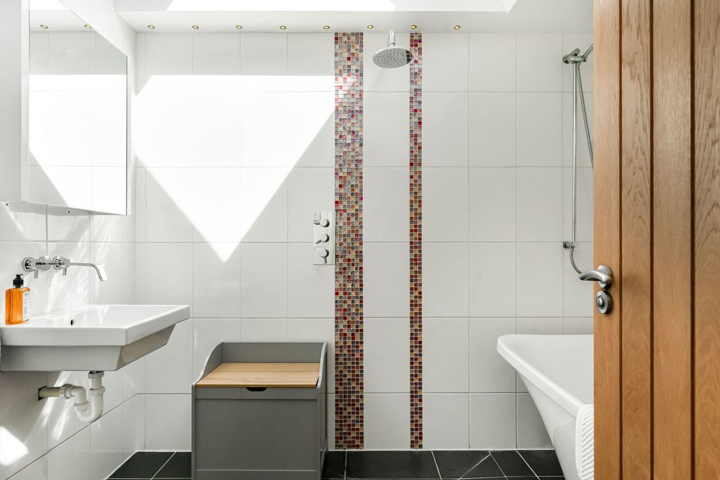 Additional image 18 of 5 bed semi-detached house for saleMoor Lane, Charlton, Malmesbury, Wiltshire SN16