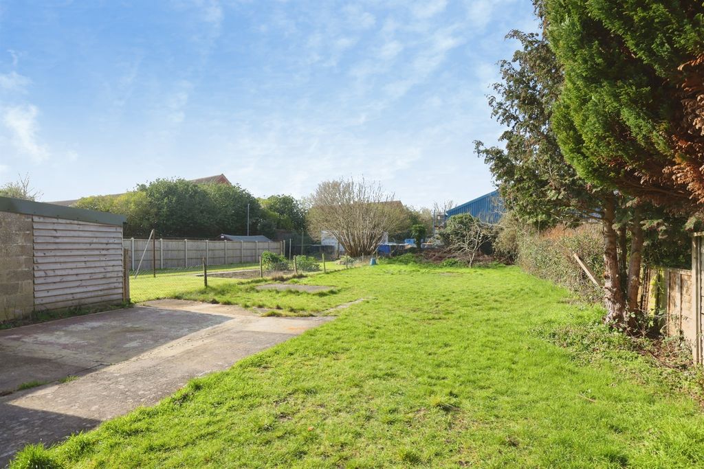 Additional image 16 of 3 bed semi-detached house for saleNursteed Road, Devizes SN10
