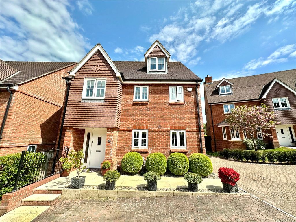 Additional image 23 of 5 bed detached house for saleGosling Close, Wanborough, Swindon SN4
