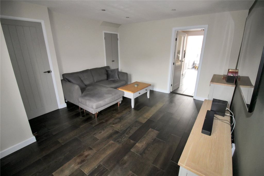 Additional image 8 of 3 bed detached house for saleDarius Way, Swindon, Wiltshire SN25