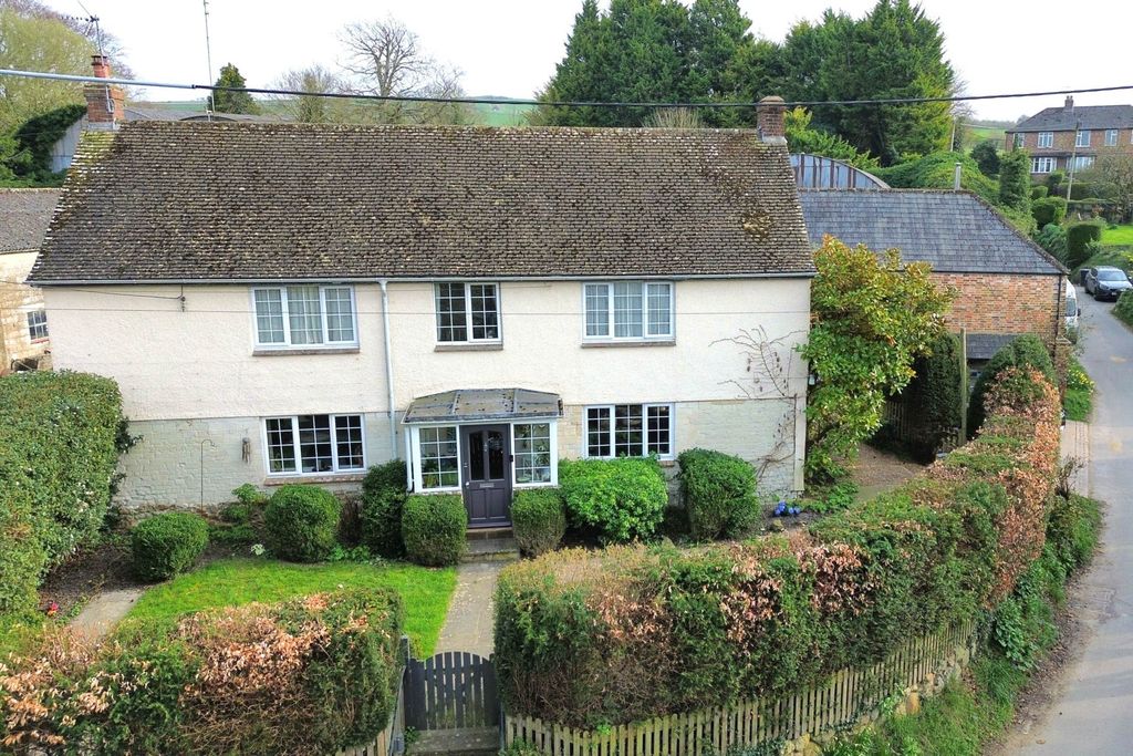 Additional image 4 of 4 bed detached house for saleHinton Parva, Swindon SN4