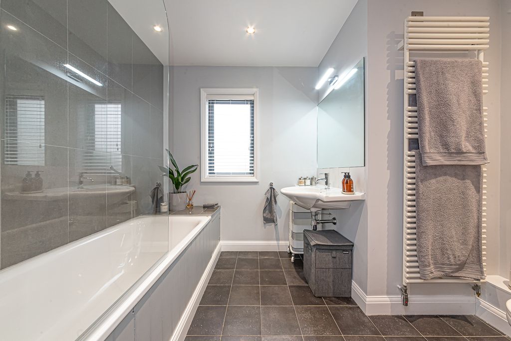Additional image 13 of 5 bed detached house for saleWalton Drive, Ascot SL5