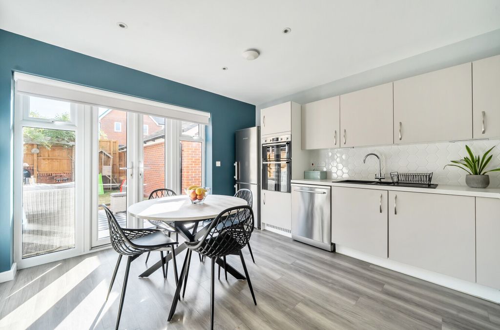 Additional image 3 of 3 bed semi-detached house for saleSt. Georges Park, Binfield, Bracknell, Berkshire RG42