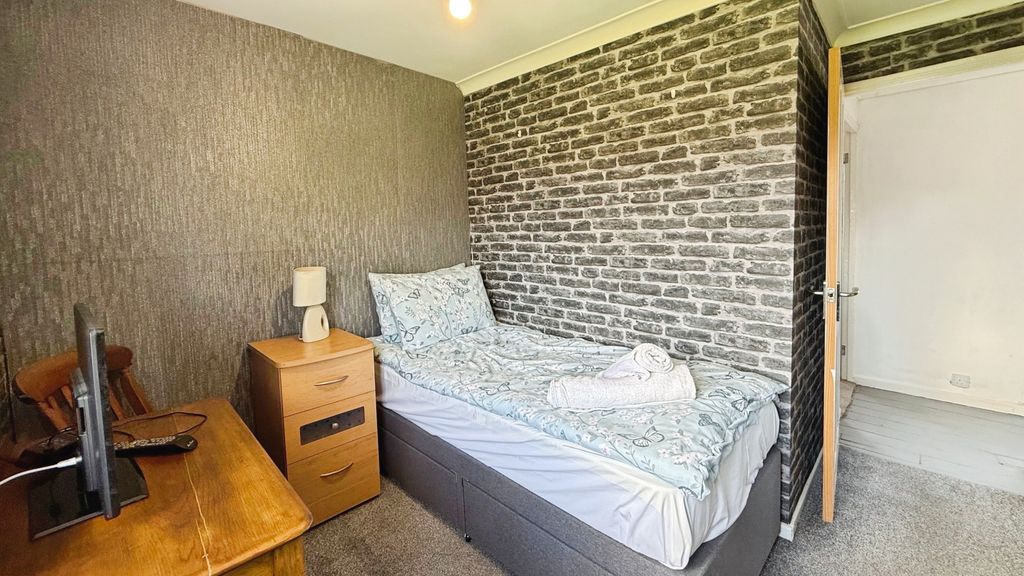 Additional image 13 of 3 bed terraced house for saleCedar Grove, Westbury BA13