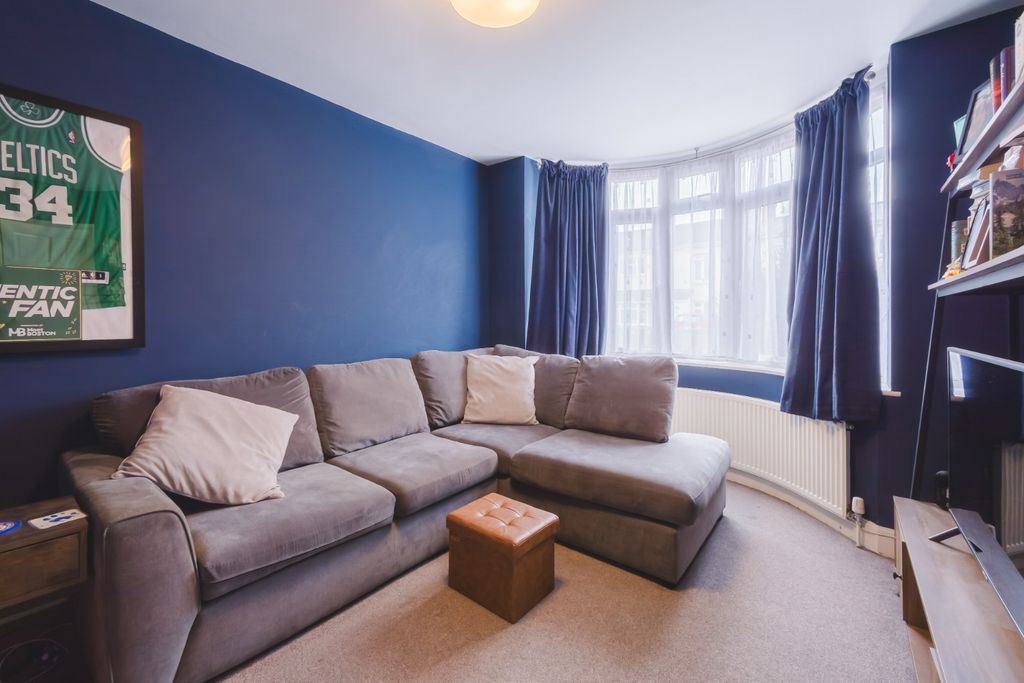 Additional image 2 of 3 bed semi-detached house for saleChurch Walk North, Swindon, Wiltshire SN25
