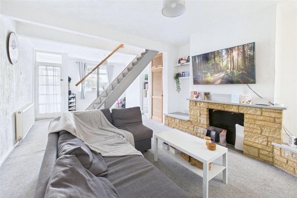 Additional image 3 of 2 bed terraced house for saleEdinburgh Street, Gorse Hill, Swindon SN2