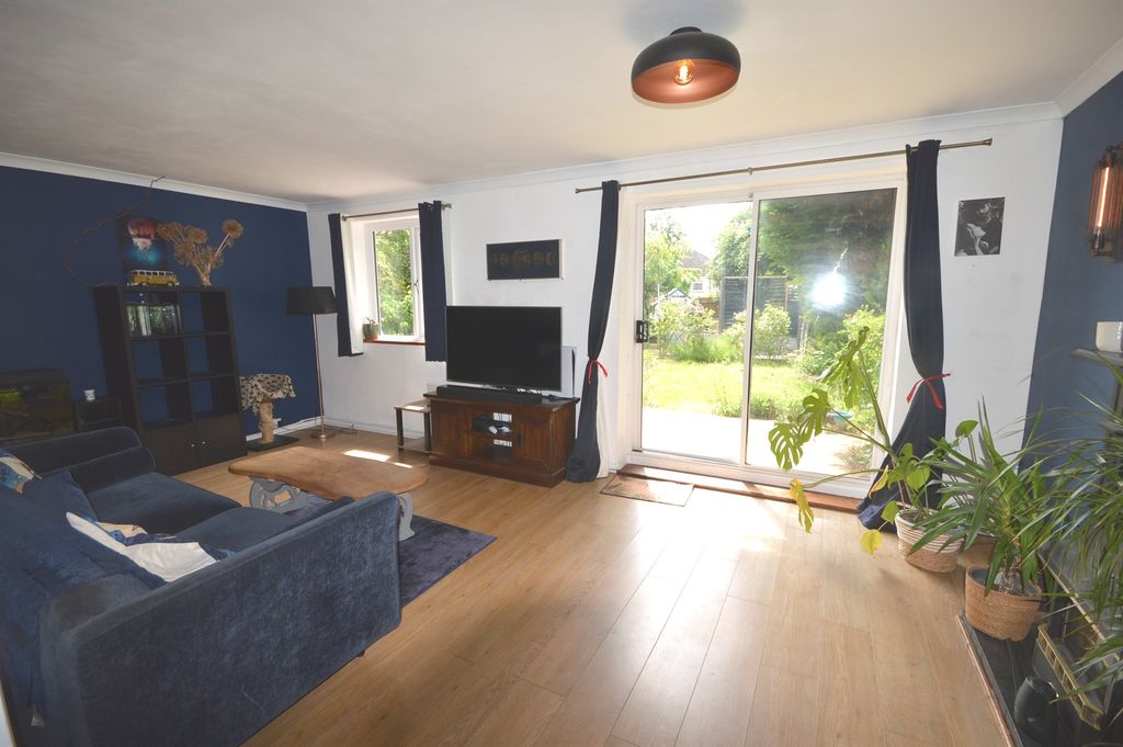 Additional image 13 of 3 bed semi-detached house for saleFairfield Road, Salisbury SP1