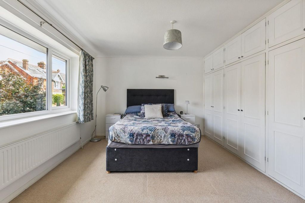 Additional image 11 of 3 bed property for saleVictoria Road, Salisbury SP1