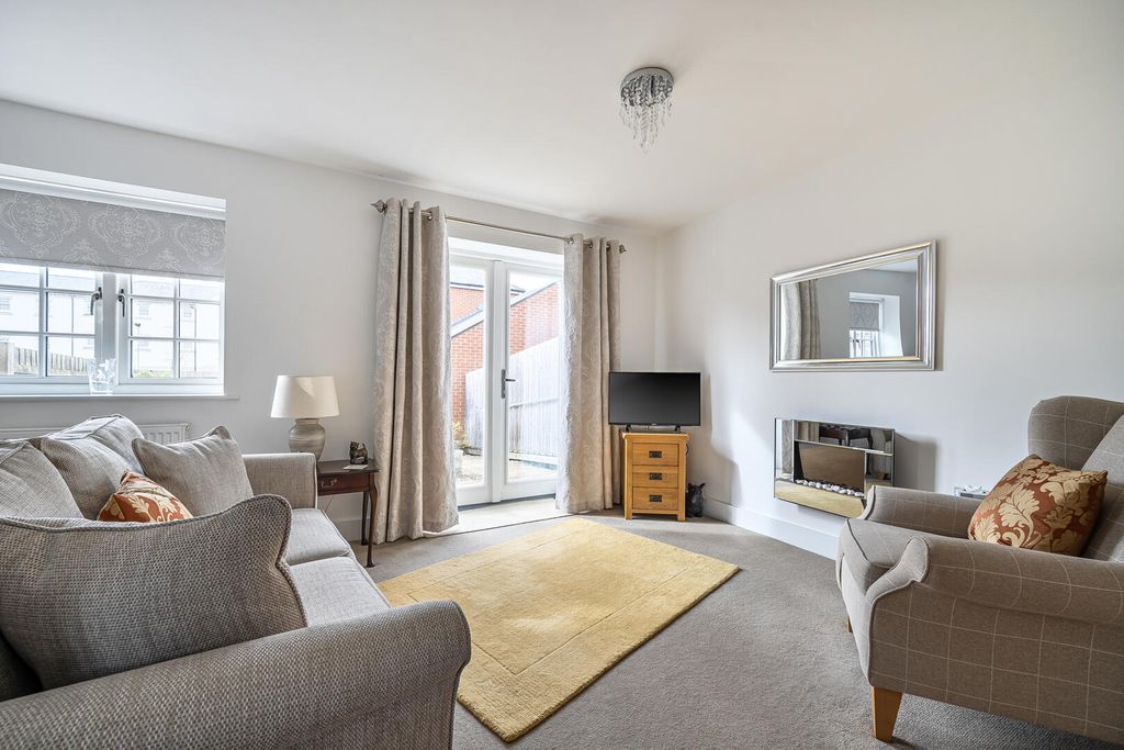 Additional image 5 of 3 bed semi-detached house for saleWordsworth Way, Devizes SN10