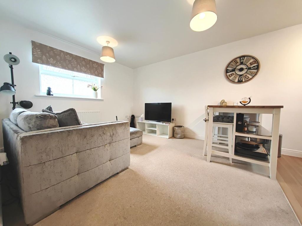 Additional image 9 of 1 bed flat for saleBullfinch Rise, Bracknell RG12