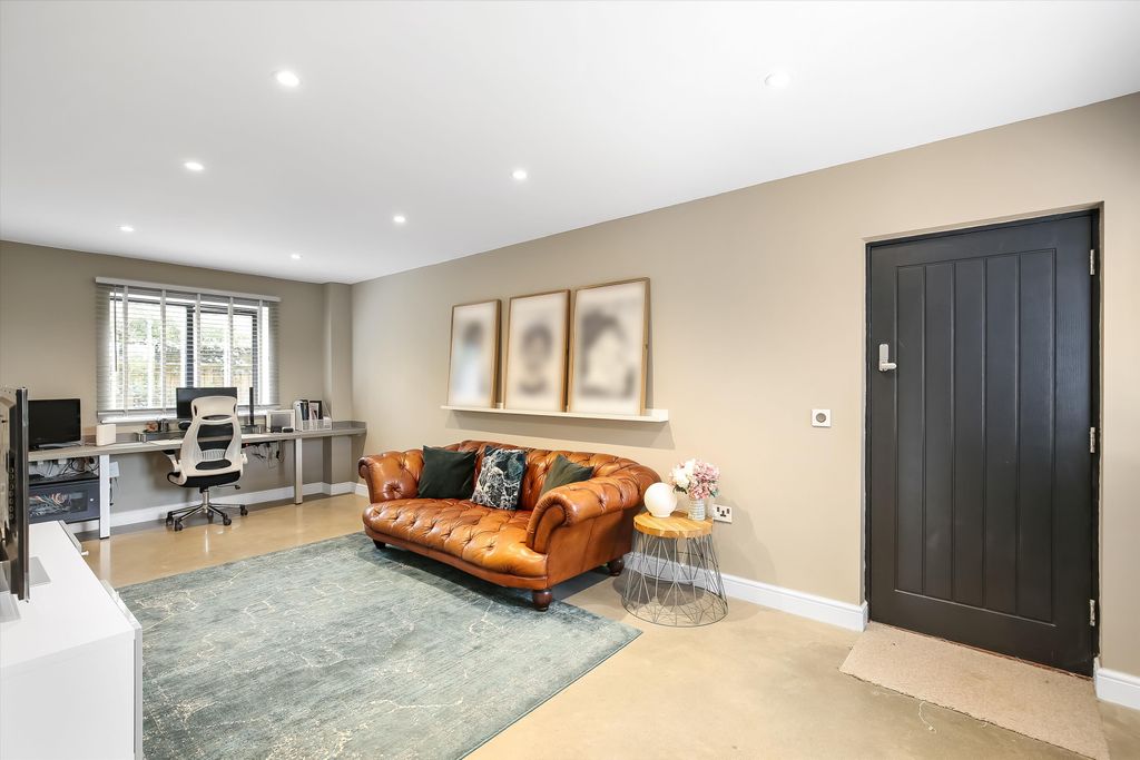 Additional image 8 of 5 bed detached house for saleMount Hermon Road, Palestine, Andover, Hampshire SP11