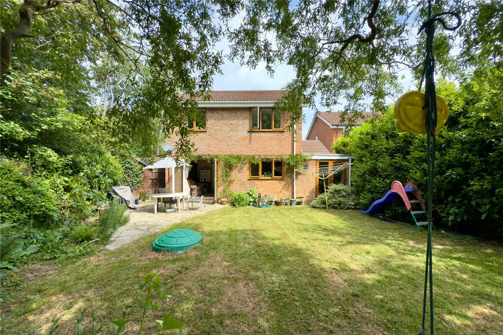 Additional image 8 of 4 bed detached house for saleEddington Road, Bracknell, Berkshire RG12