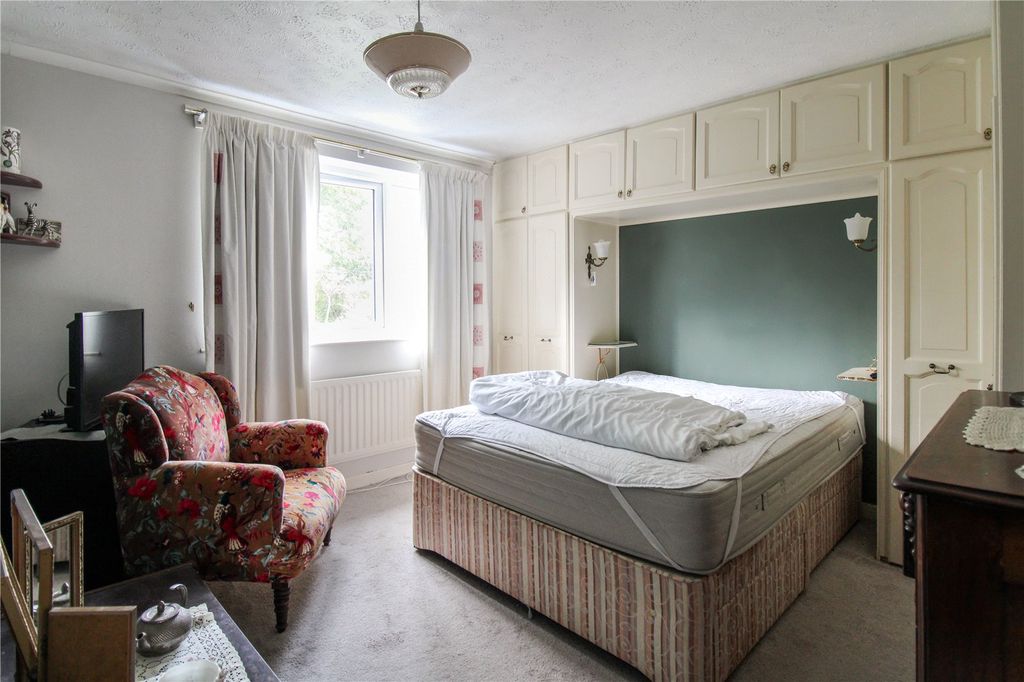 Additional image 15 of 4 bed detached house for saleHarebell Close, Haydon Wick, Swindon SN25