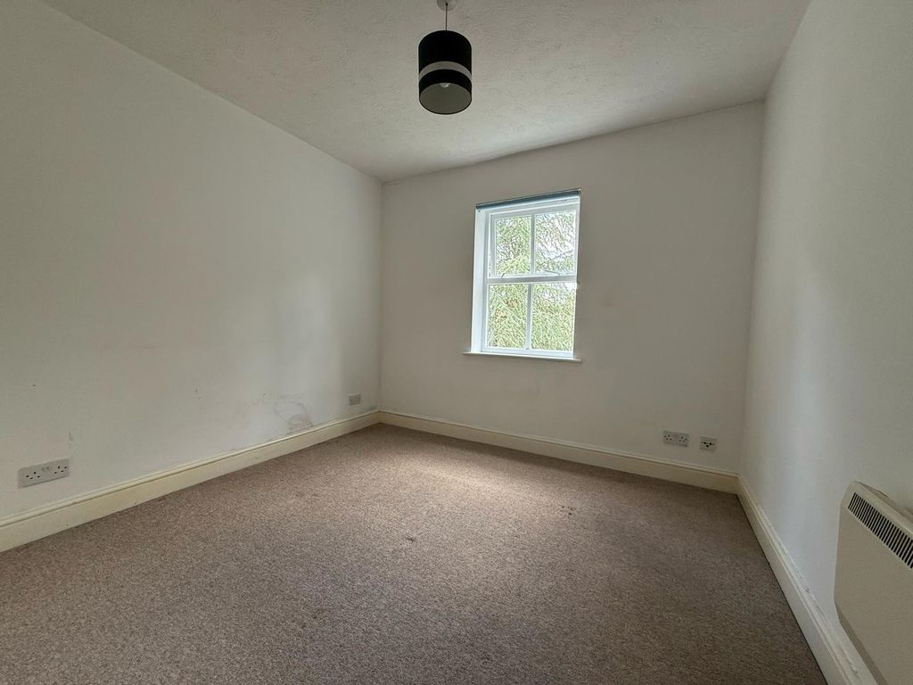 Additional image 5 of 2 bed flat for saleFriendship Way, Bracknell, Berkshire RG12