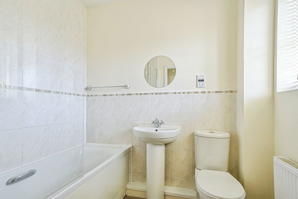 Additional image 7 of 2 bed property for saleMustang Way, Swindon SN5