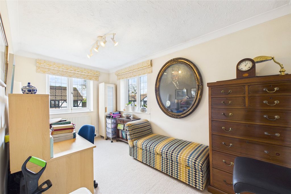Additional image 10 of 4 bed detached house for saleBlake Close, Crowthorne, Berkshire RG45