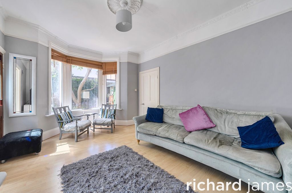 Additional image 9 of 3 bed detached house for saleFairview, Old Town, Swindon SN1