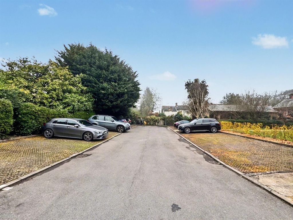 Additional image 14 of 2 bed flat for saleLondon Road, Ascot SL5