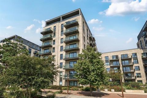Greenleaf Walk, Southall UB1