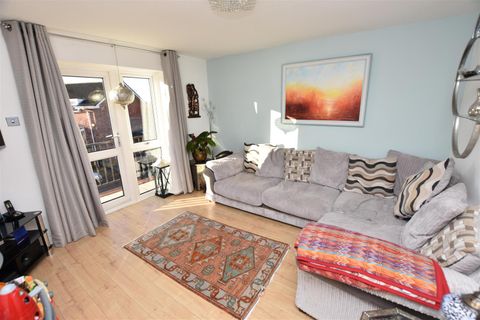 Kingfisher Way, Birmingham, West Midlands B30