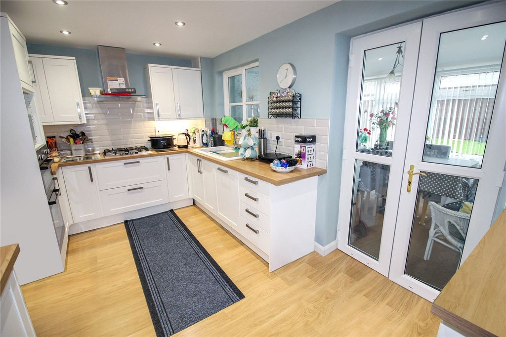 Additional image 2 of 3 bed detached house for saleAbbotsbury Way, Swindon, Wiltshire SN25