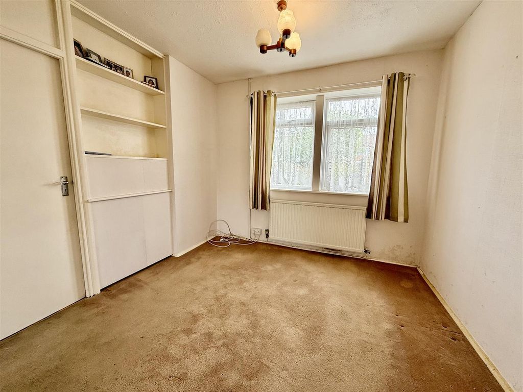 Additional image 4 of 3 bed property for saleGrantley Close, Swindon SN3