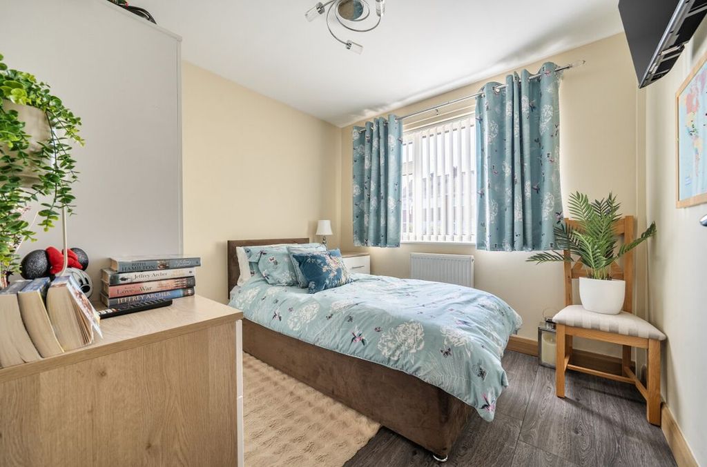 Additional image 19 of 3 bed bungalow for saleCloche Way, Stratton St Margaret, Swindon SN2