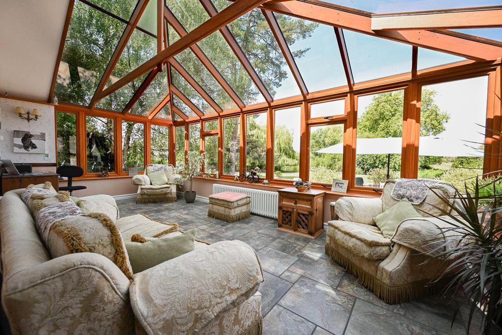 Additional image 2 of 4 bed detached house for saleHale Road, Woodgreen, Fordingbridge SP6