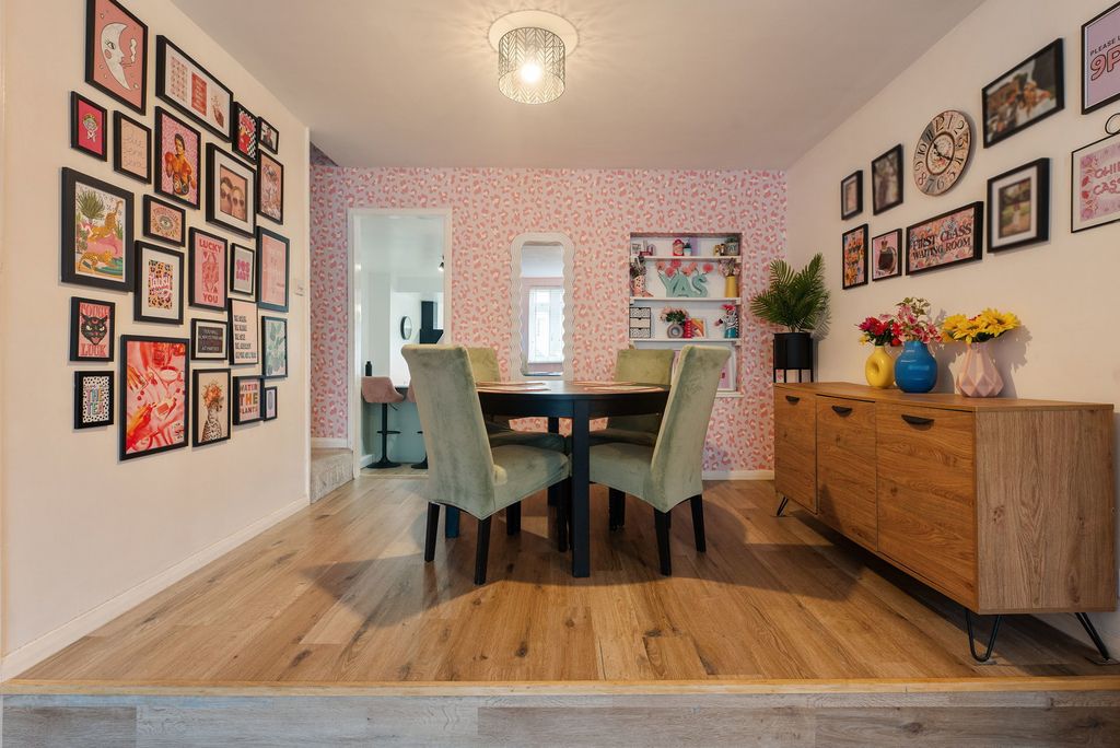 Additional image 10 of 4 bed terraced house for saleWyndham Road, Salisbury SP1