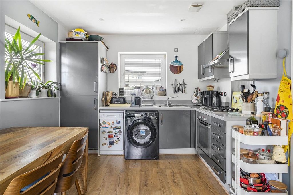 Additional image 3 of 2 bed flat for saleAllen Close, Marlborough Park, Swindon SN3