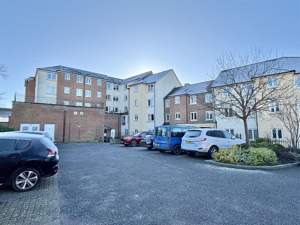 Additional image 12 of 1 bed flat for saleCastle Lodge, Chippenham SN15