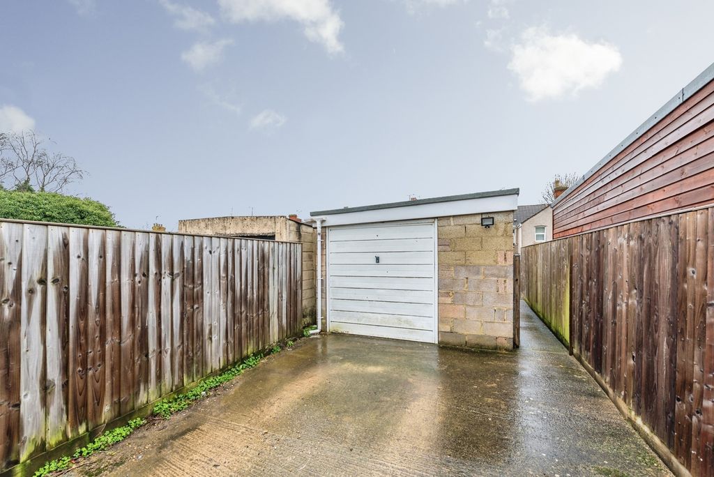 Additional image 20 of 2 bed terraced house for saleLinslade Street, Swindon, Wiltshire SN2