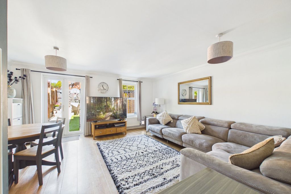 Additional image 2 of 4 bed terraced house for saleSwanley Mews, Broad Lane, Bracknell, Berkshire RG12