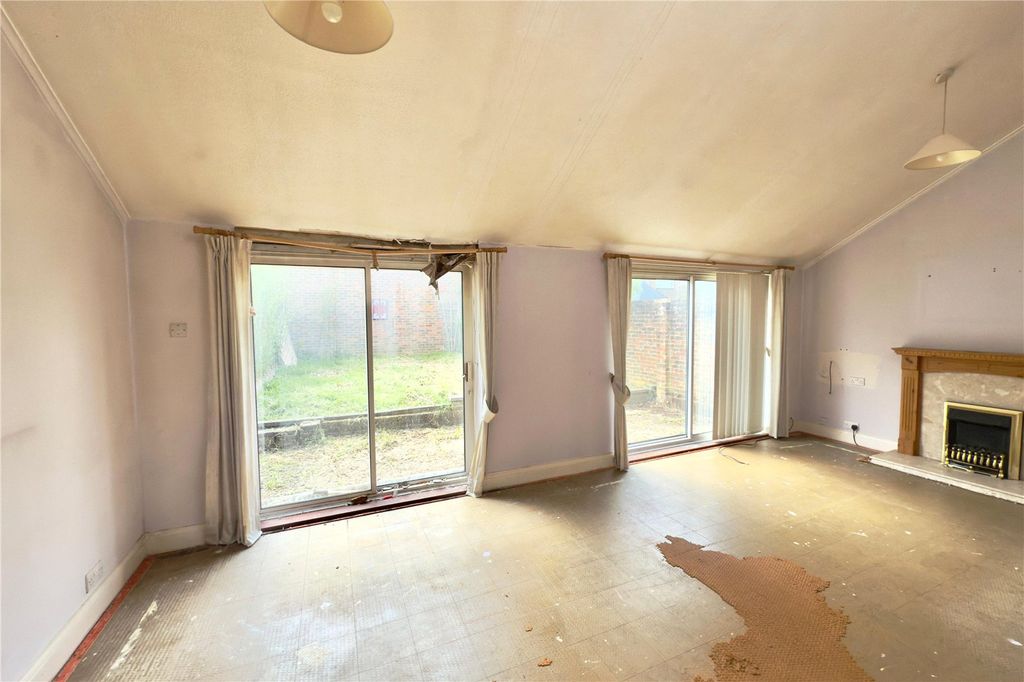 Additional image 6 of 2 bed end terrace house for saleBracknell, Berkshire RG12