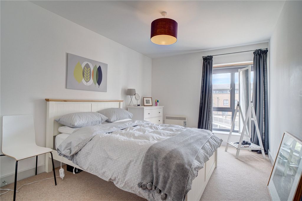 Additional image 5 of 1 bed flat for saleFire Fly Avenue, Swindon, Wiltshire SN2