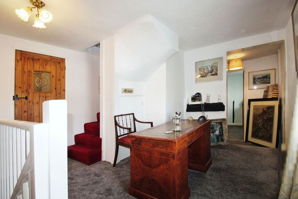 Additional image 13 of 4 bed town house for saleBarn Street, Marlborough SN8