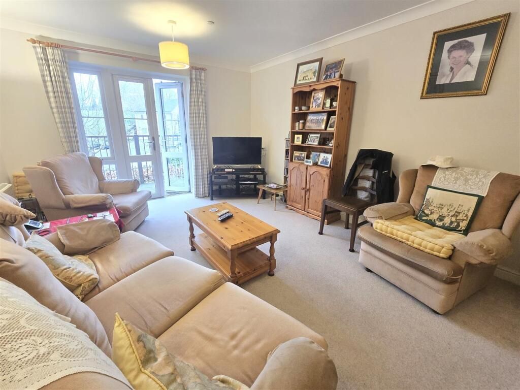 Additional image 3 of 2 bed property for saleMalmesbury Road, Chippenham SN15