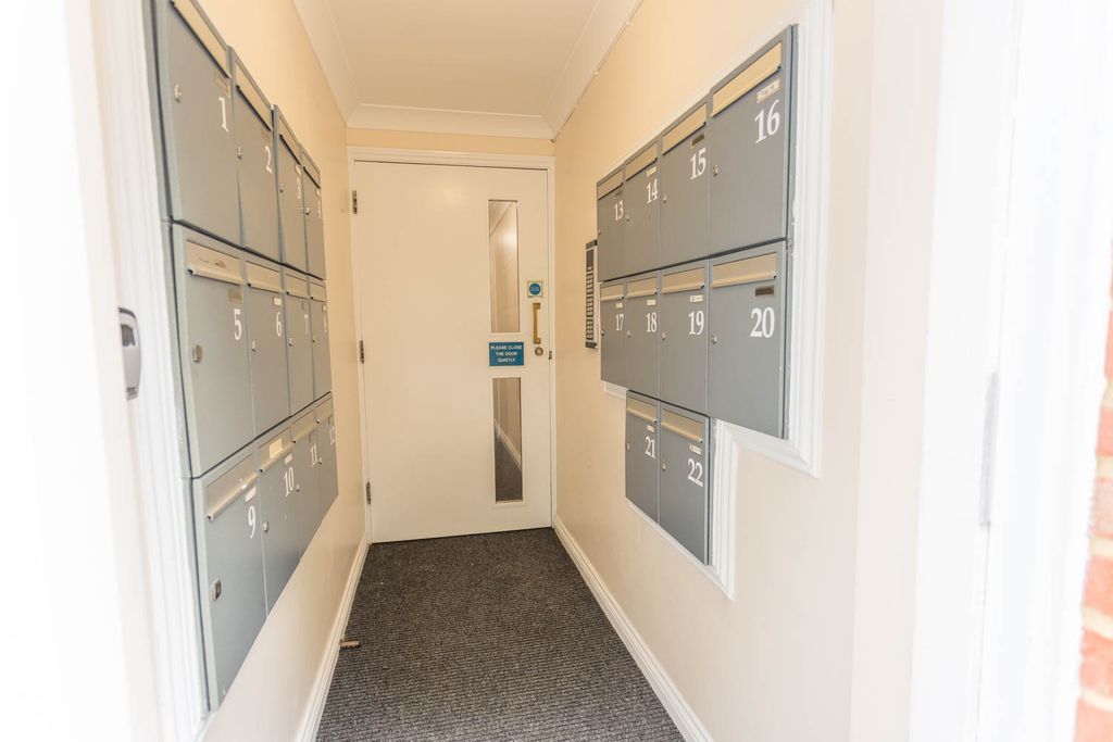 Additional image 6 of 1 bed flat for salePaddock House, Burleigh Road, Ascot, Berkshire SL5