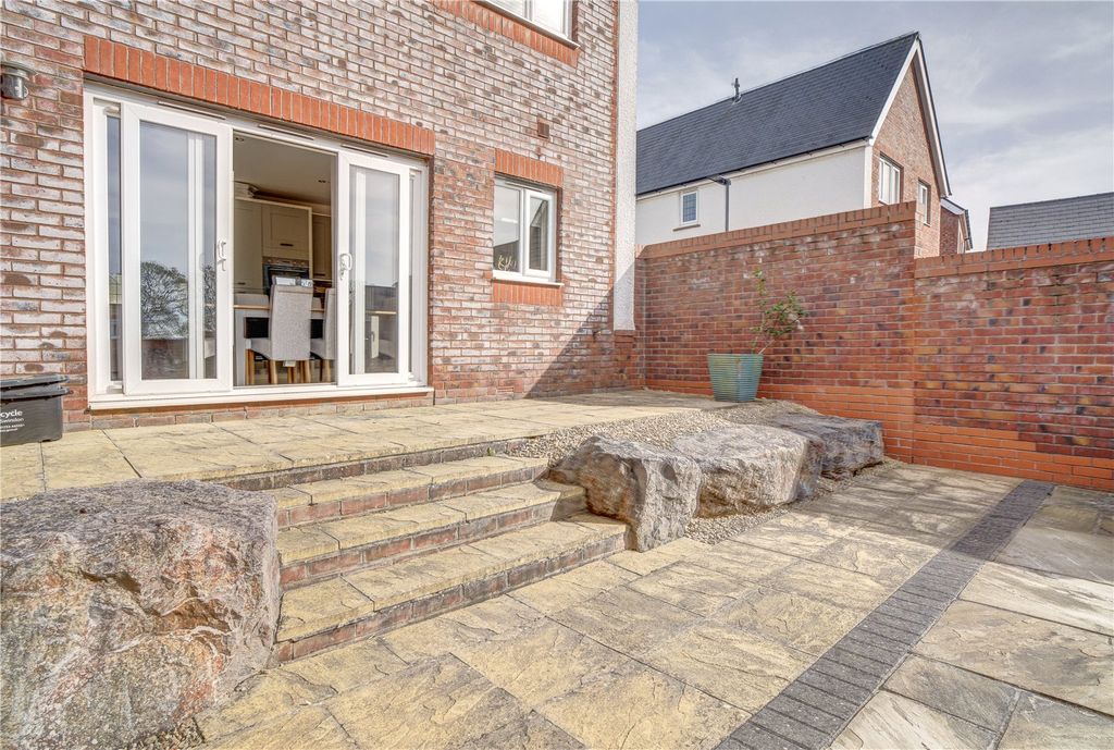 Additional image 10 of 3 bed detached house for saleHomington Avenue, Coate, Swindon, Wiltshire SN3