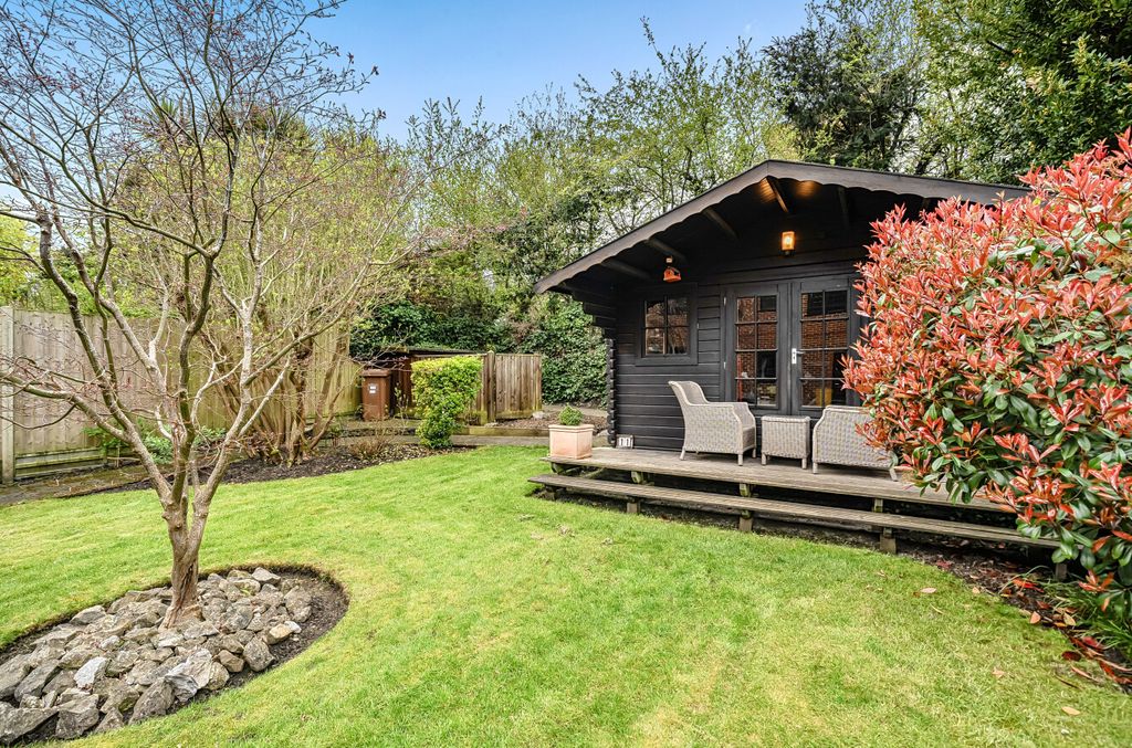 Additional image 19 of 4 bed detached house for saleRose Hill, Binfield, Bracknell RG42
