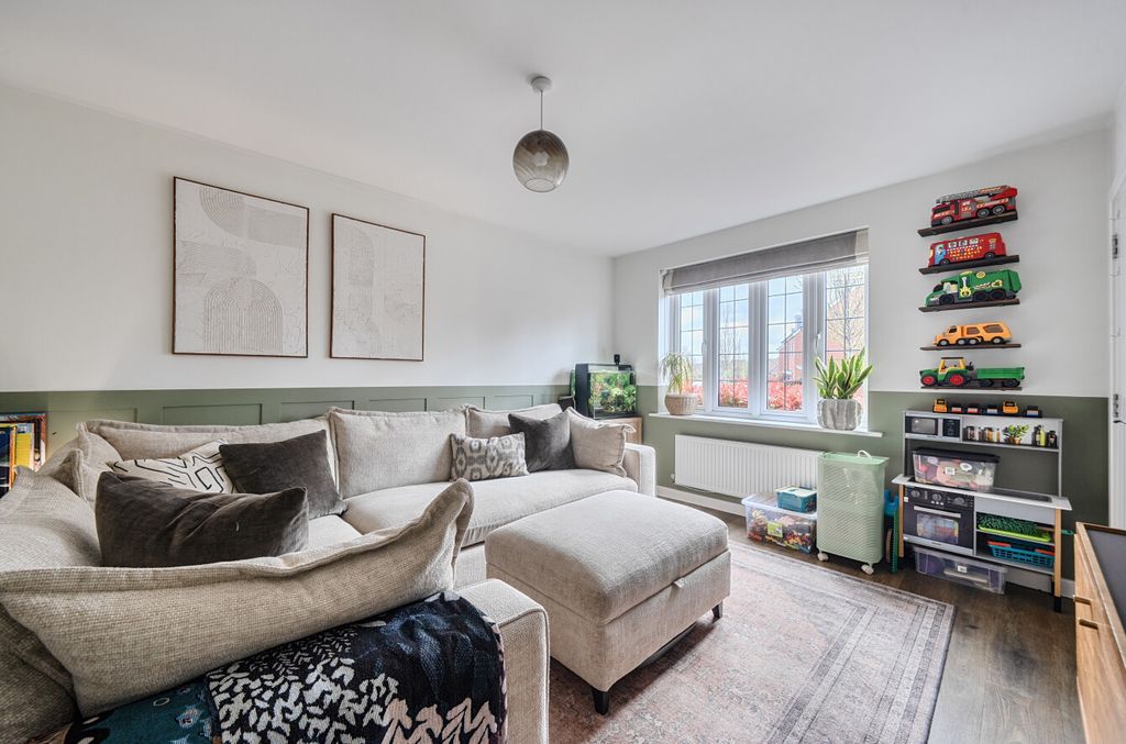 Additional image 23 of 3 bed semi-detached house for saleHunstanton Drive, Binfield, Bracknell, Berkshire RG42