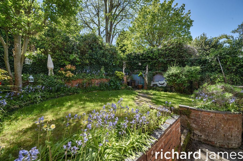 Additional image 3 of 3 bed detached house for saleFairview, Old Town, Swindon SN1