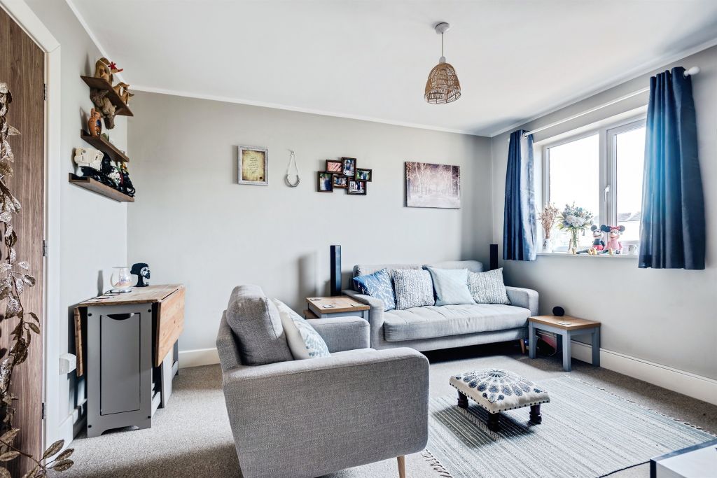 1 bed flat for saleThomas Street, Swindon SN2 photo 4