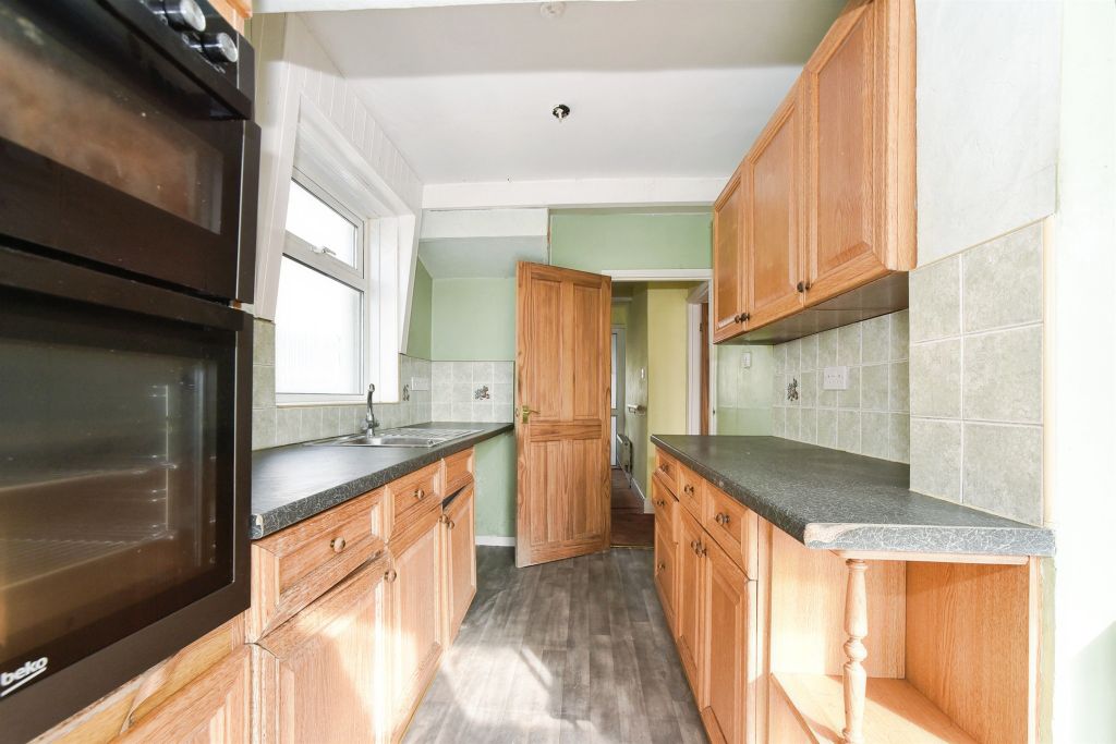 Additional image 4 of 3 bed semi-detached house for saleOxford Road, Swindon SN3