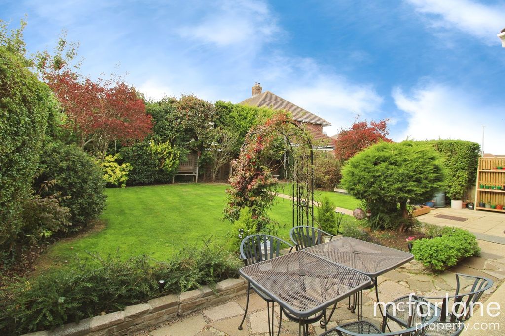 Additional image 15 of 5 bed detached house for saleWindsor Road, Swindon SN3
