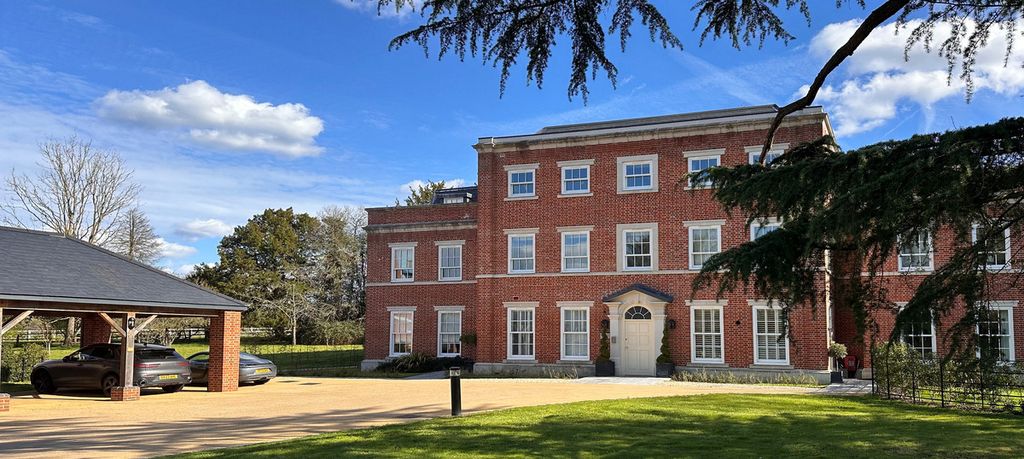 Additional image 37 of 2 bed flat for saleWinkfield Park Winkfield Row Bracknell, Berkshire RG42