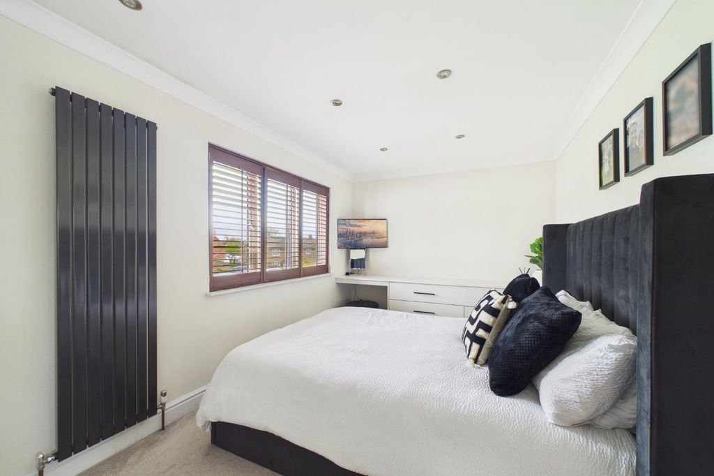 Additional image 6 of 2 bed terraced house for saleClive Green, Bracknell, Bracknell Forest RG12